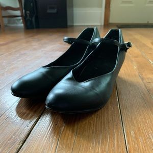 Character shoes size 9